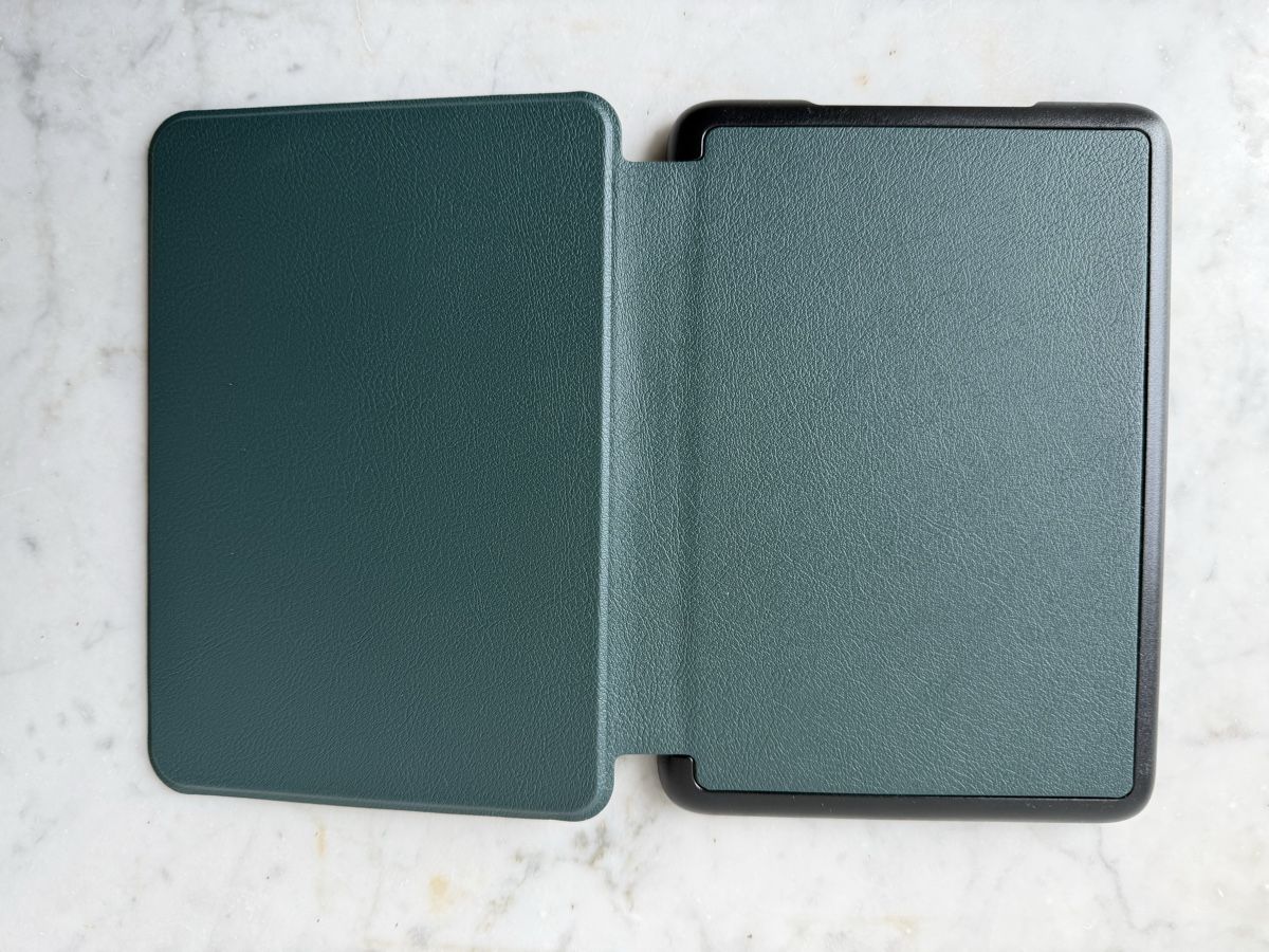 Cover & Protezioni schermo: Kindle protective cover case. – Nuovo e nell'imballaggio originale da Zürich venduto da ber_78xz 3