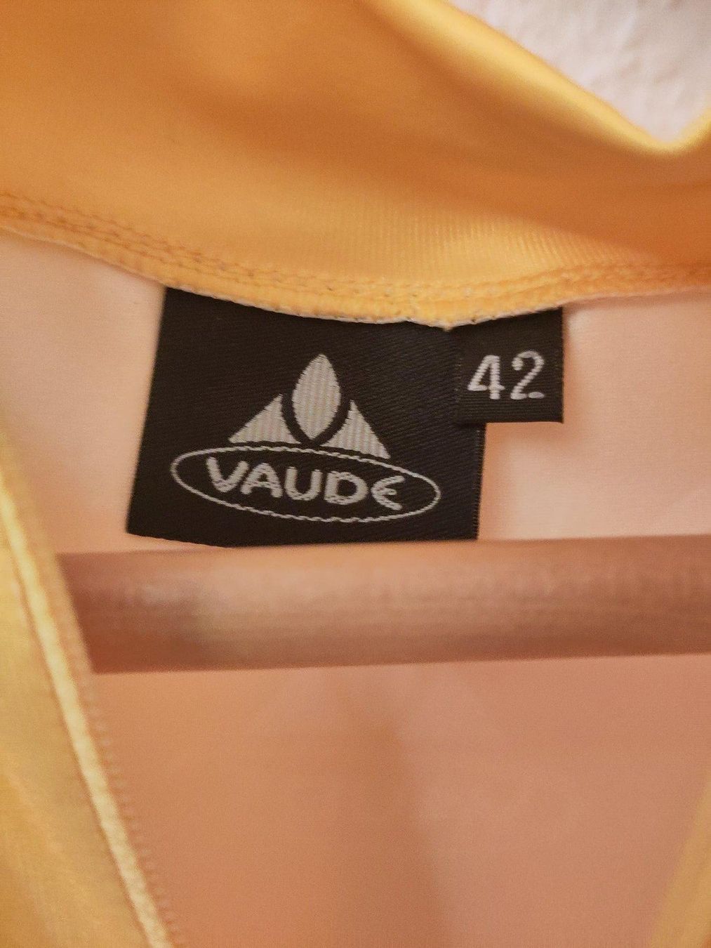 Leibchen & Hosen: Fahrradtrikot Vaude – Gebraucht aus Zürich von s_a11 1