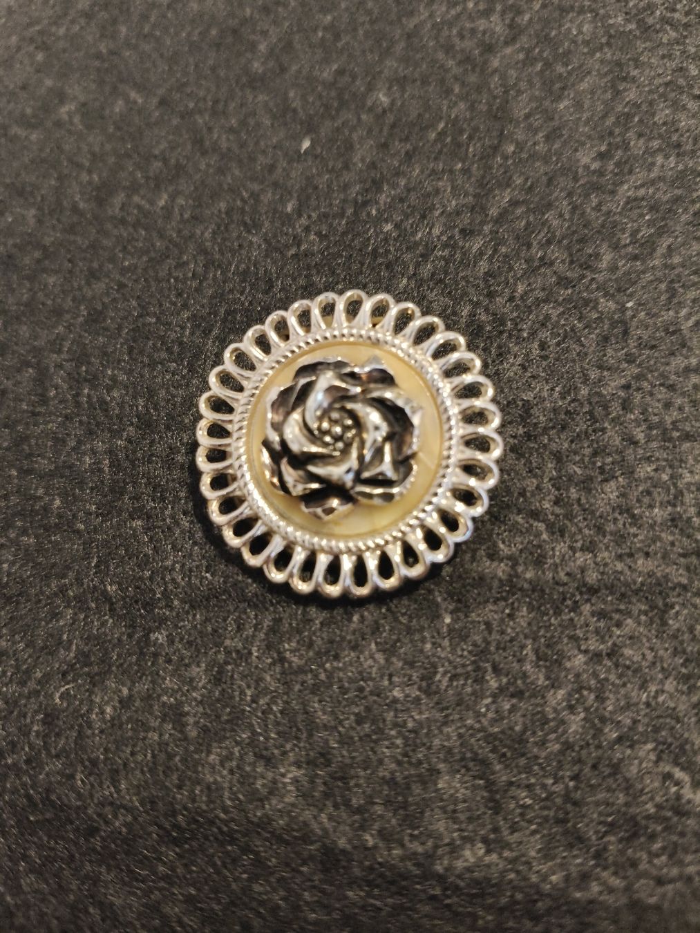Spille & Fermagli: Vintage -Schal-Clip – Usato da Meisterschwanden venduto da dan_2qpv