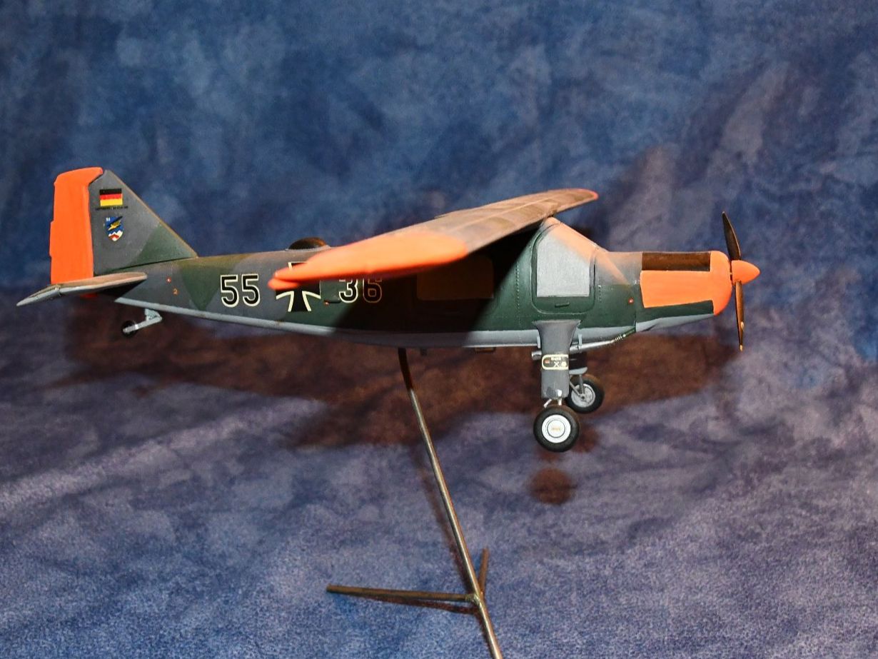 Dornier Kit di modellismo & Modellini statici: Dornier DO-27  1/32 monté – Usato da Montezillon venduto da Fgbo