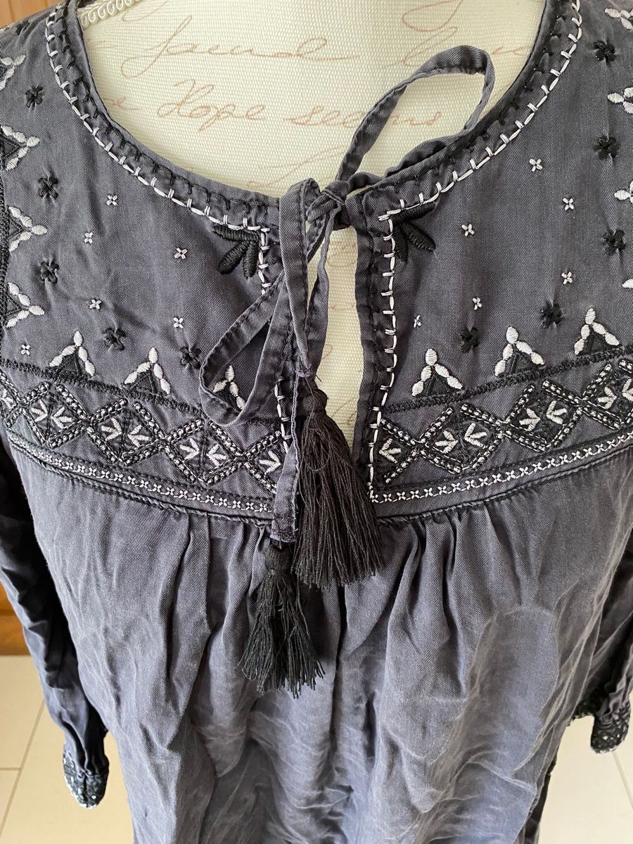 H&M Kleider: H&M Kleid grau Gr. 34 – Gebraucht aus Ellikon an der Thur von Bali1999 1