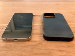 iPhone 15 Pro, Natural Titanium, 256GB, Akku 89%