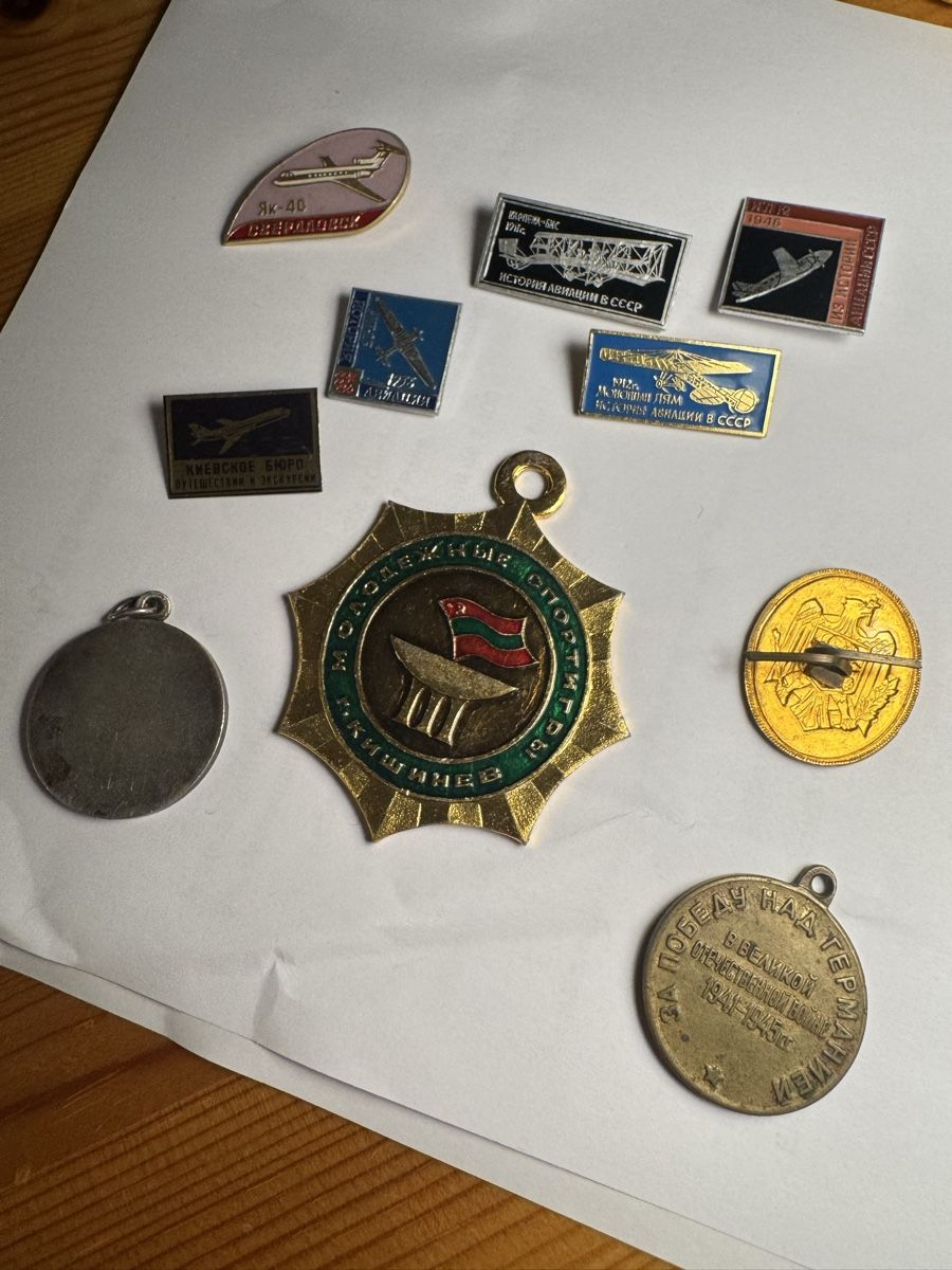Médailles: Lot soviétiques - Collection histoire USSR – D'occasion à Vésenaz par Angela.C3 5