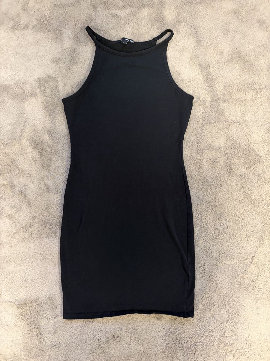 Vestiti: Damen Kleid schwarz Grösse S-M  – Nuovo (secondo la descrizione) da Balgach venduto da Miisarah