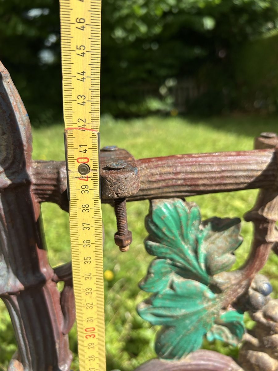 Panchine: Gusseisen-Beine / Gartenbank – Usato da Zürich venduto da ann_9fv5 4