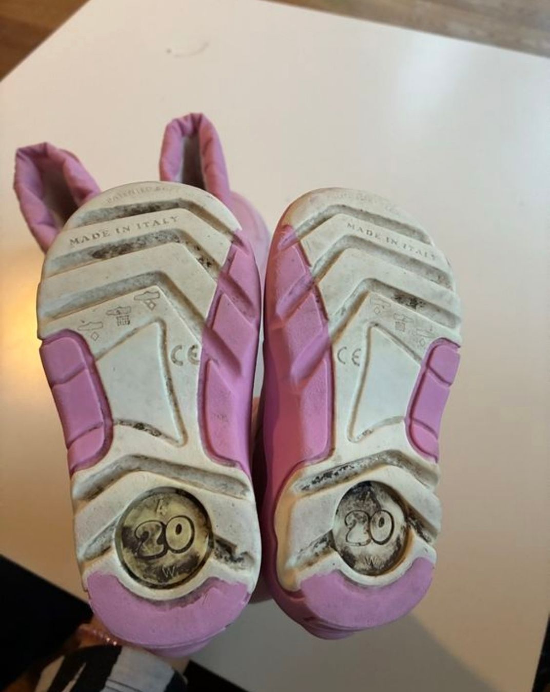 Scarpe per ragazze: Gummistiefel Gr. 20 – Usato da Hermiswil venduto da Volvorine 1