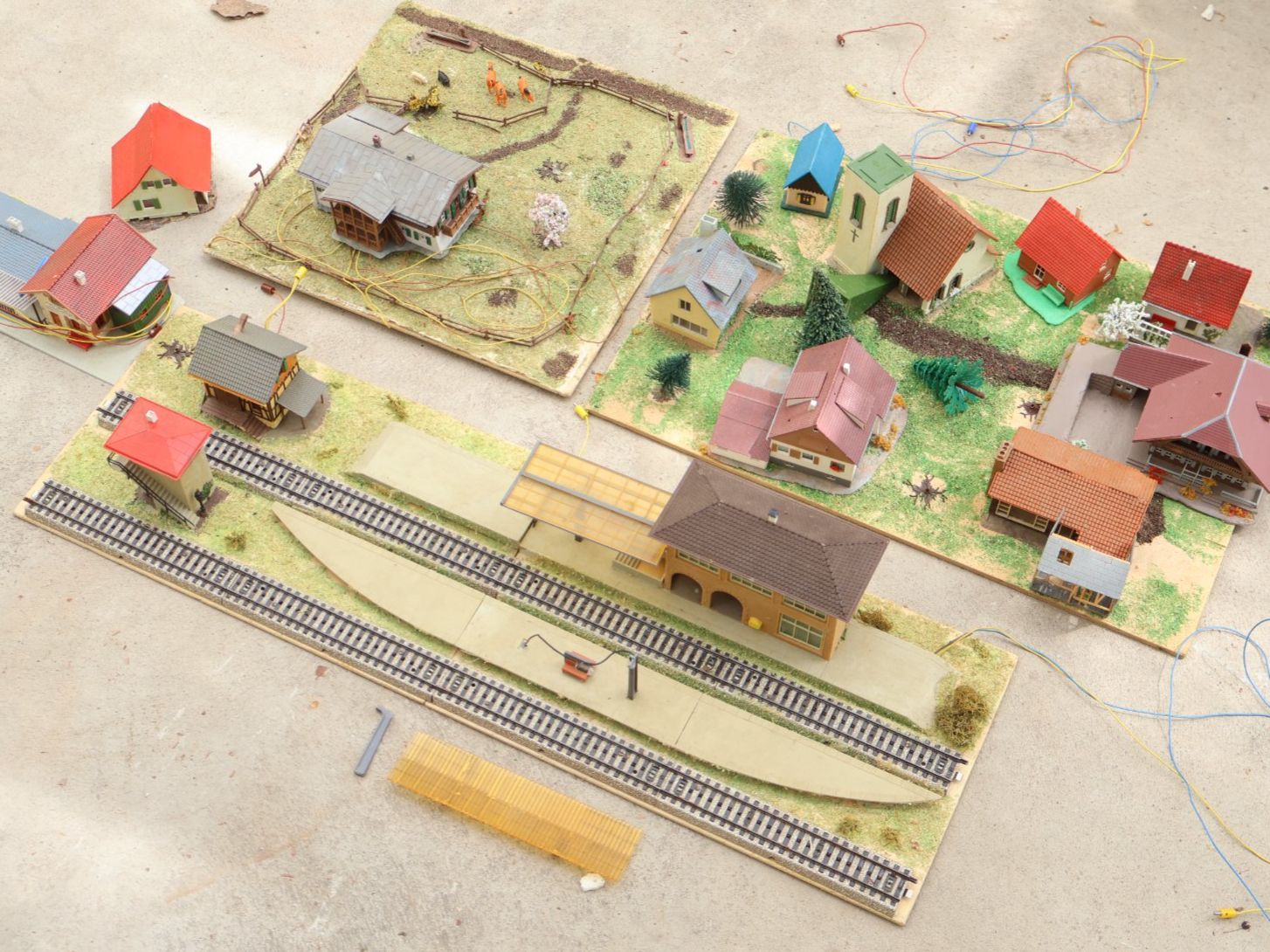 Faller Modellini di ferrovie: H0 - Viele Häuser / grosses Gebäude Set - FALLER & Co – Usato da Winterthur venduto da Monstera 2