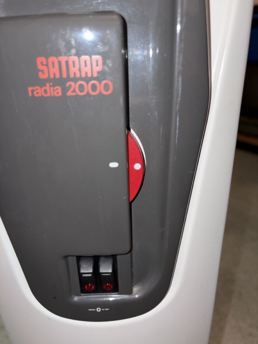 Radiateurs:  Elektro-Heizkörper/ Öfeli – D'occasion à Toffen par Winwin2022 3