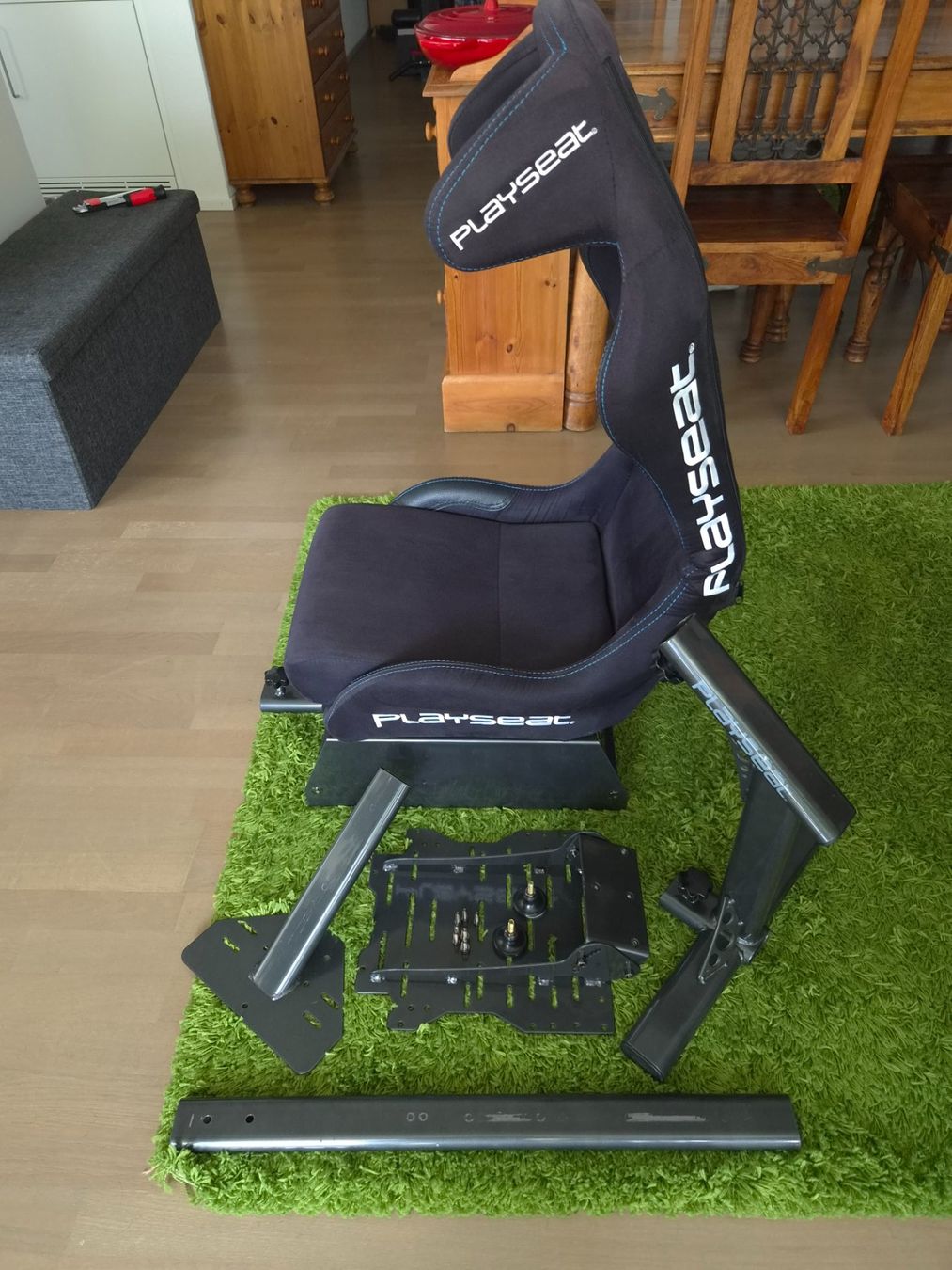 Playseat Stühle: Playseat Evolution PRO ActiFit – Top Zustand – Gebraucht aus Einsiedeln von mac_f2q7 1