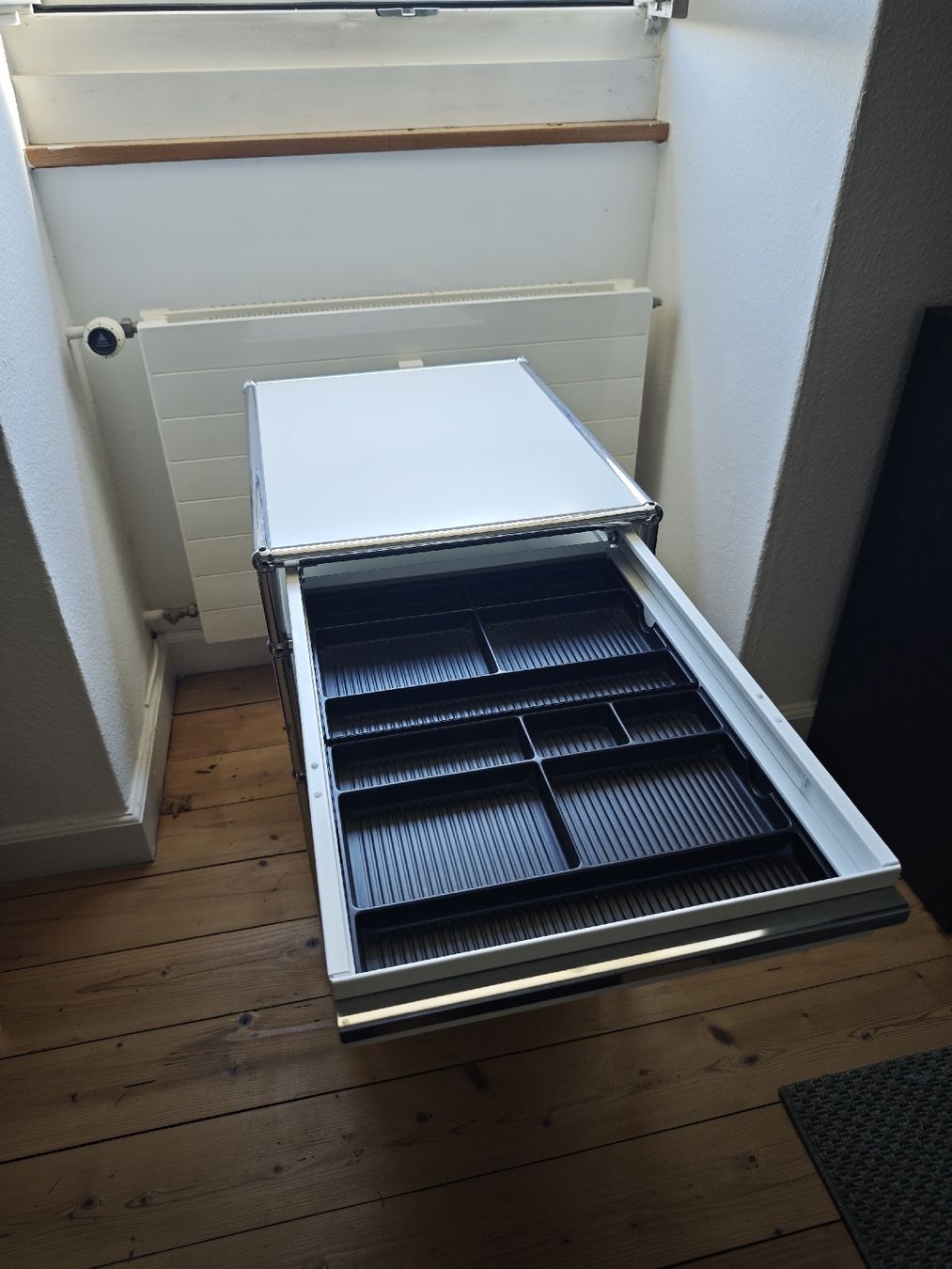 USM Korpus: USM Haller Korpus Weiss – Gebraucht aus Basel von dbo_wm7c 2