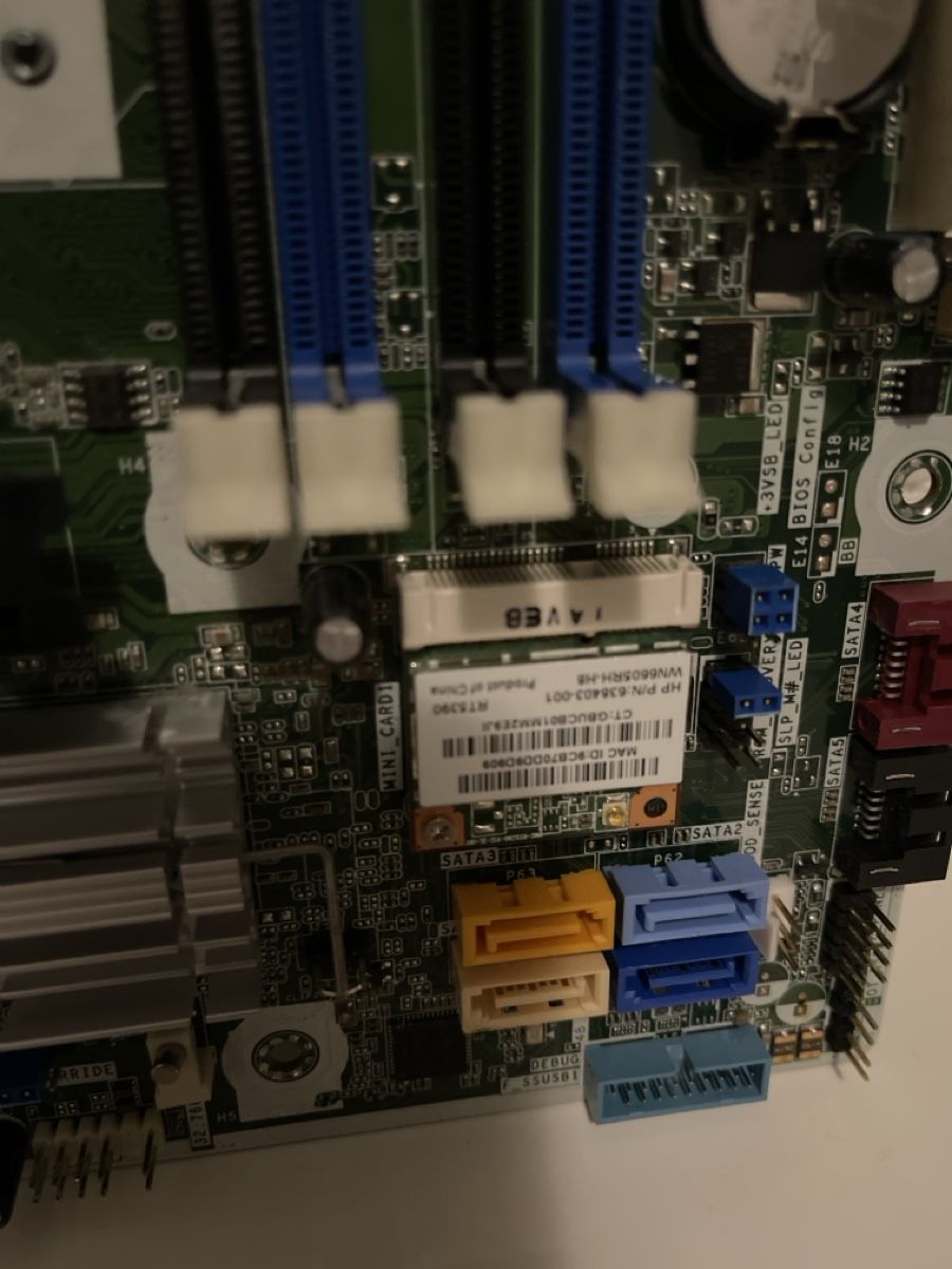 Hewlett Packard Schede madri: Mainboard HP IPI5B-CH2 mit CPU-Kühler – Usato da Unterkulm venduto da AnoliOccasion 2