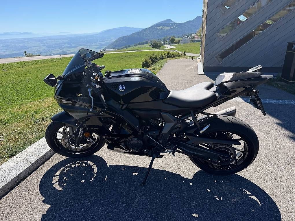 Strada: Yamaha R7 - 55kw - Akrapovic – Usato da Yverdon les bains venduto da Tquad1400 4
