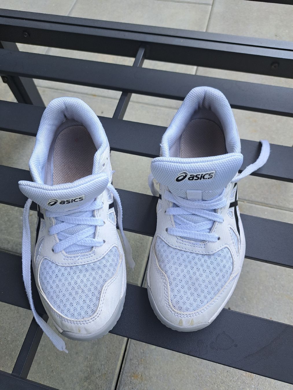 Asics Herrenschuhe: Hallenschuh Gr. 37 – Gebraucht aus Nürensdorf von Janinejuli