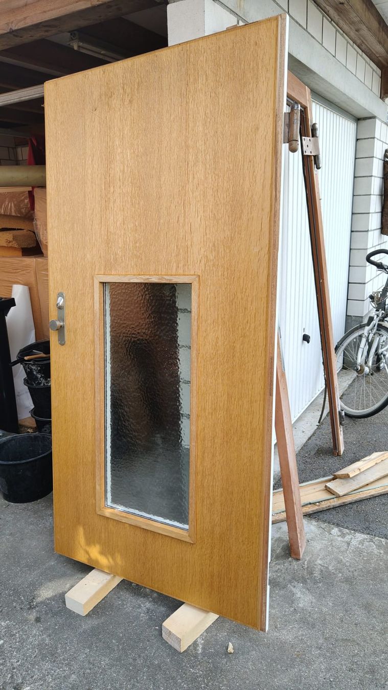 Porte: Eingangstüre  96cmX199.2cm – Usato da Willisau venduto da flabastian