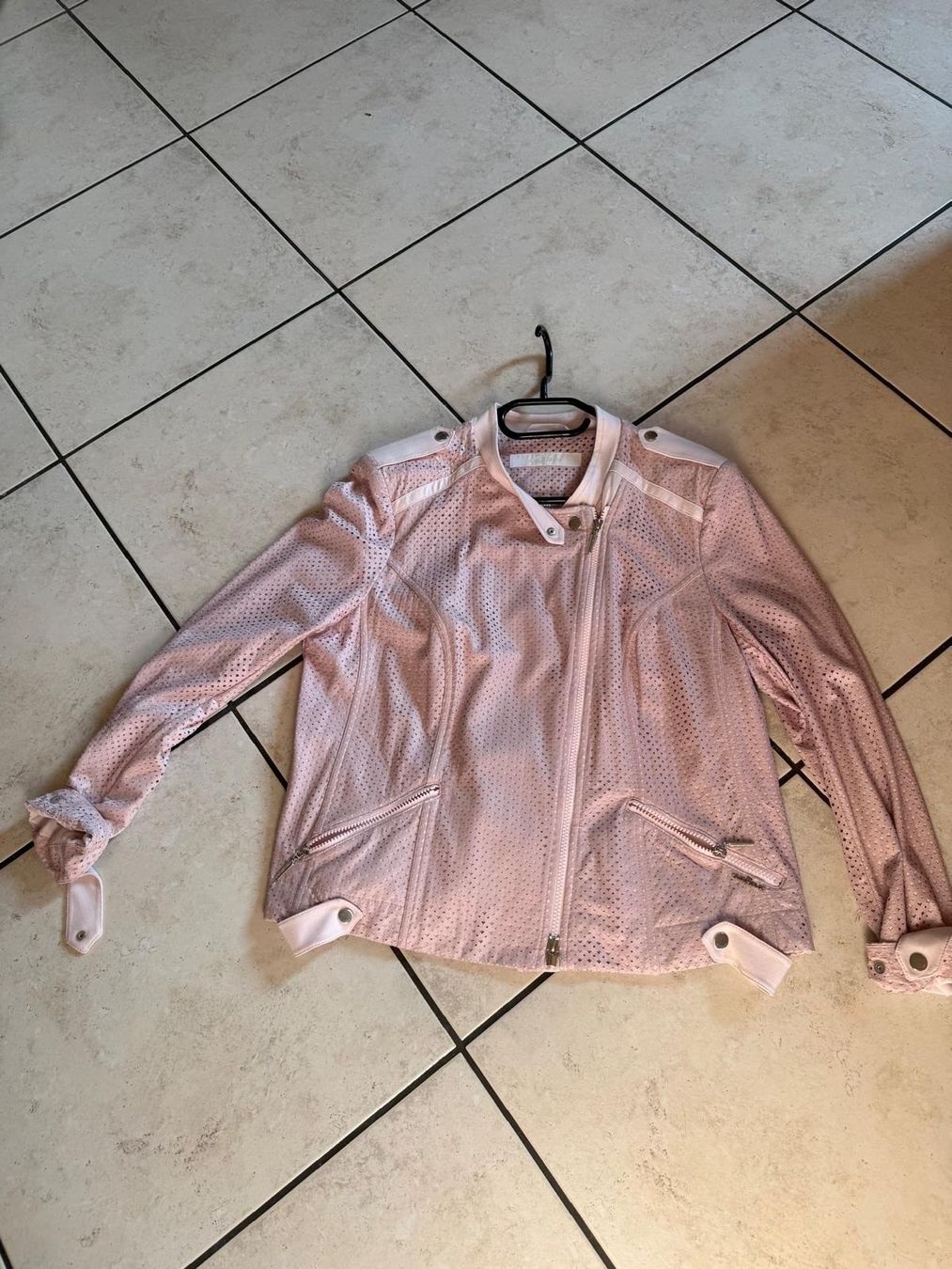 Jacken: Damen Lederjacke AIRFIELD pink – Neu (gemäss Beschreibung) aus Möriken AG von Tobi381 1