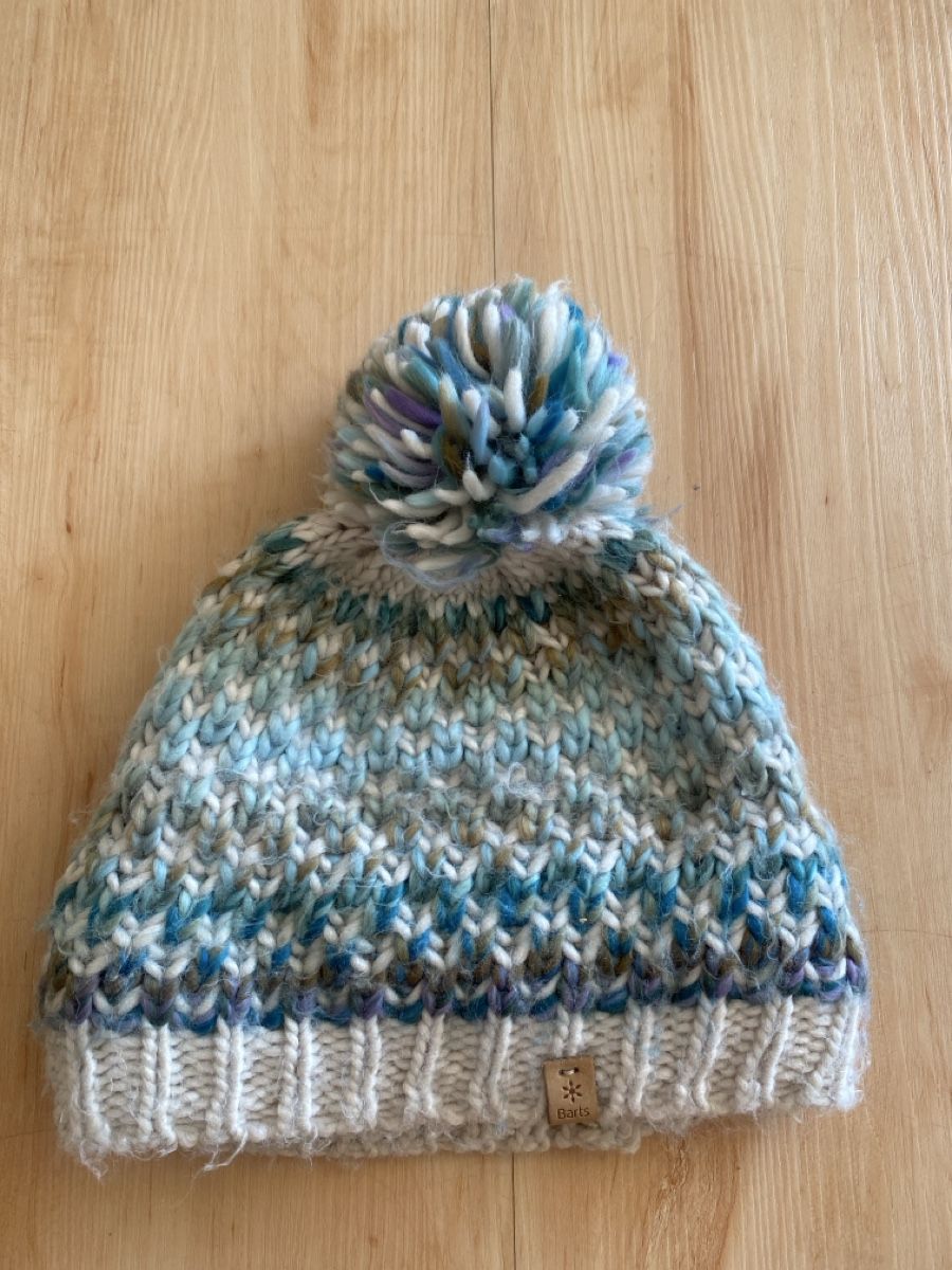Barts Hüte, Mützen & Caps: Mütze mit Bommel Barts one size – Gebraucht aus Stäfa von Jana78