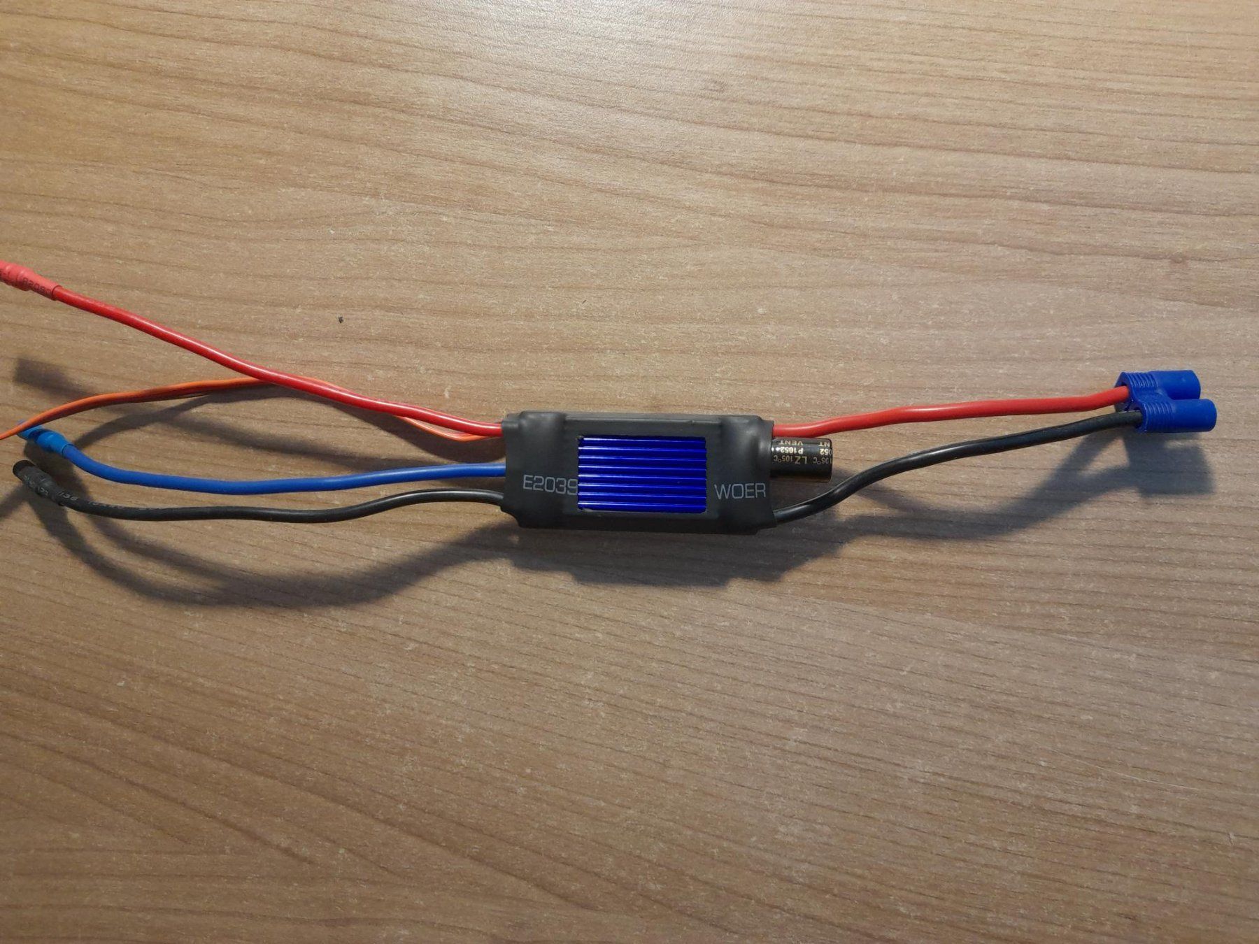 E-Flite Motori: E-Flite ESC Brushless Regler 35A EFLA335H – Usato da Reigoldswil venduto da Hondac 1