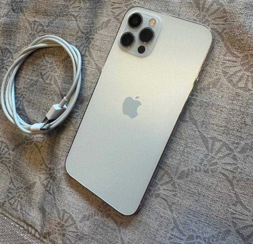 Apple Handys / Smartphones: iPhone 12 Pro (512GB) Akku 97% – Gebraucht aus Luzern von Waince786 2