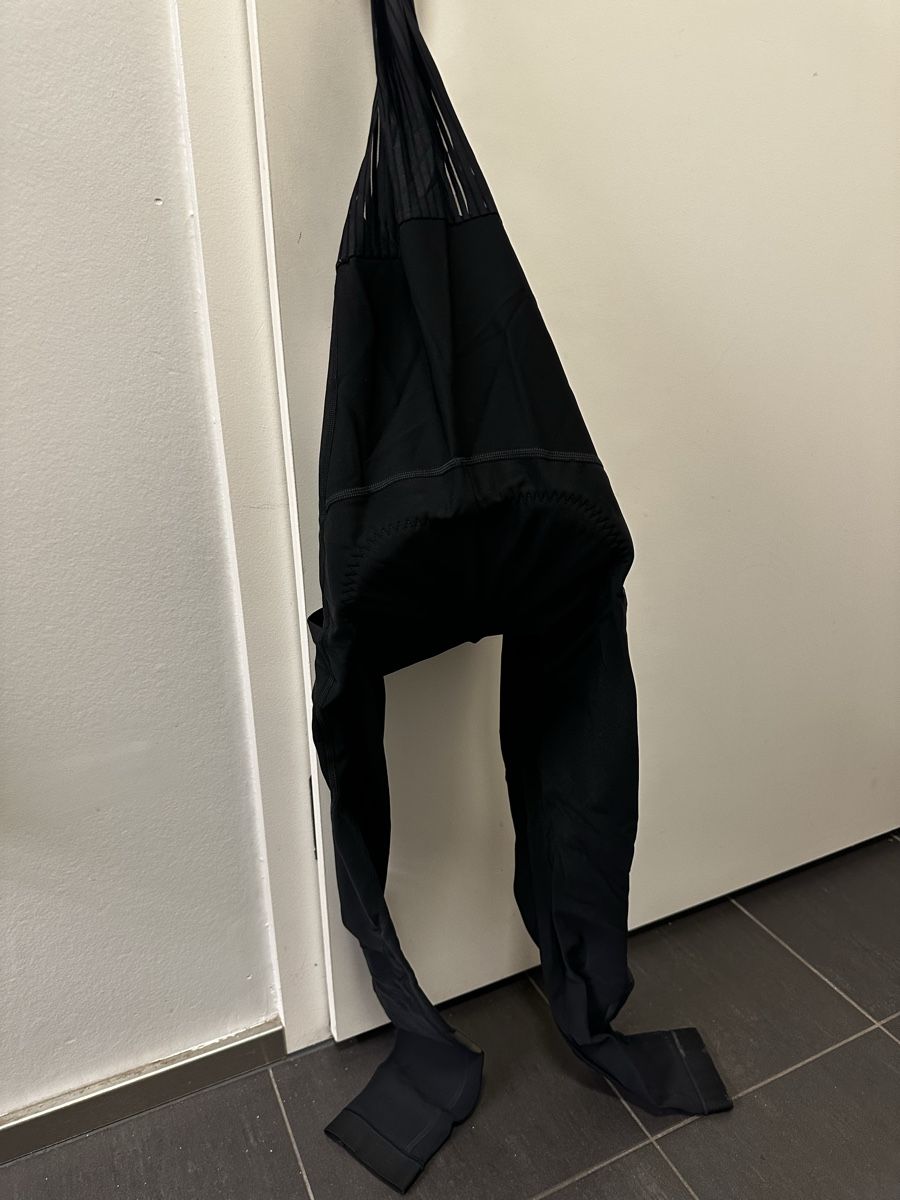 Pantalons: MAAP Team Bib Evo Cargo Tights – Neuf avec emballage d'origine à Carouge GE par cytoplan 2