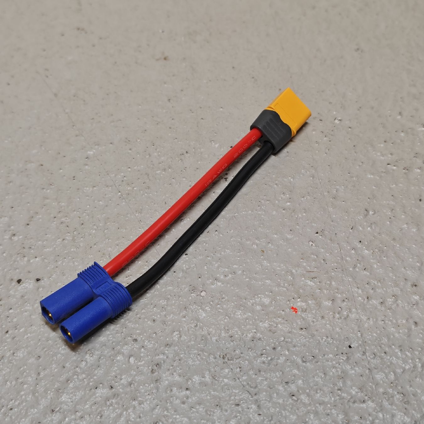 Laufwerke & Adapter: Ladeadapter / Adapterkabel XT60 Buchse auf EC5 Stecker – Neu (gemäss Beschreibung) aus Kirchberg BE von SnoringMan
