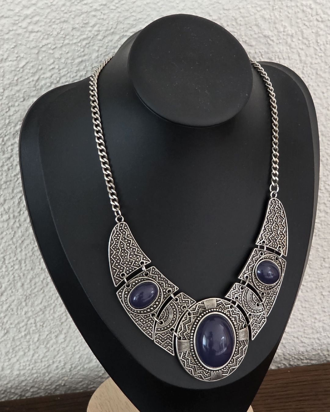 Catenine: Collier Kropfband ethnisch blau Steine  – Usato da Rheinsulz venduto da Gilea 1