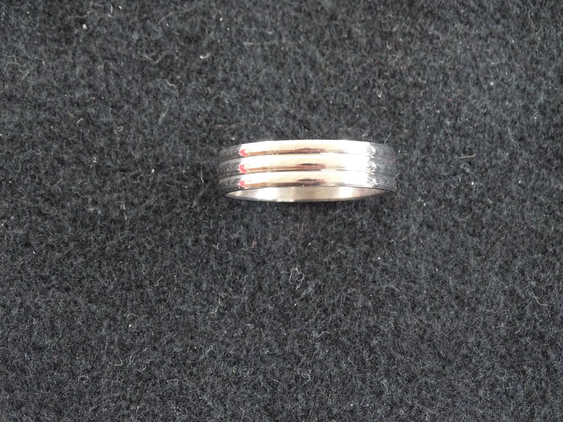 Ringe: Ring Edelstahl Stripe – Neu (gemäss Beschreibung) aus Obergerlafingen von STOGS 1