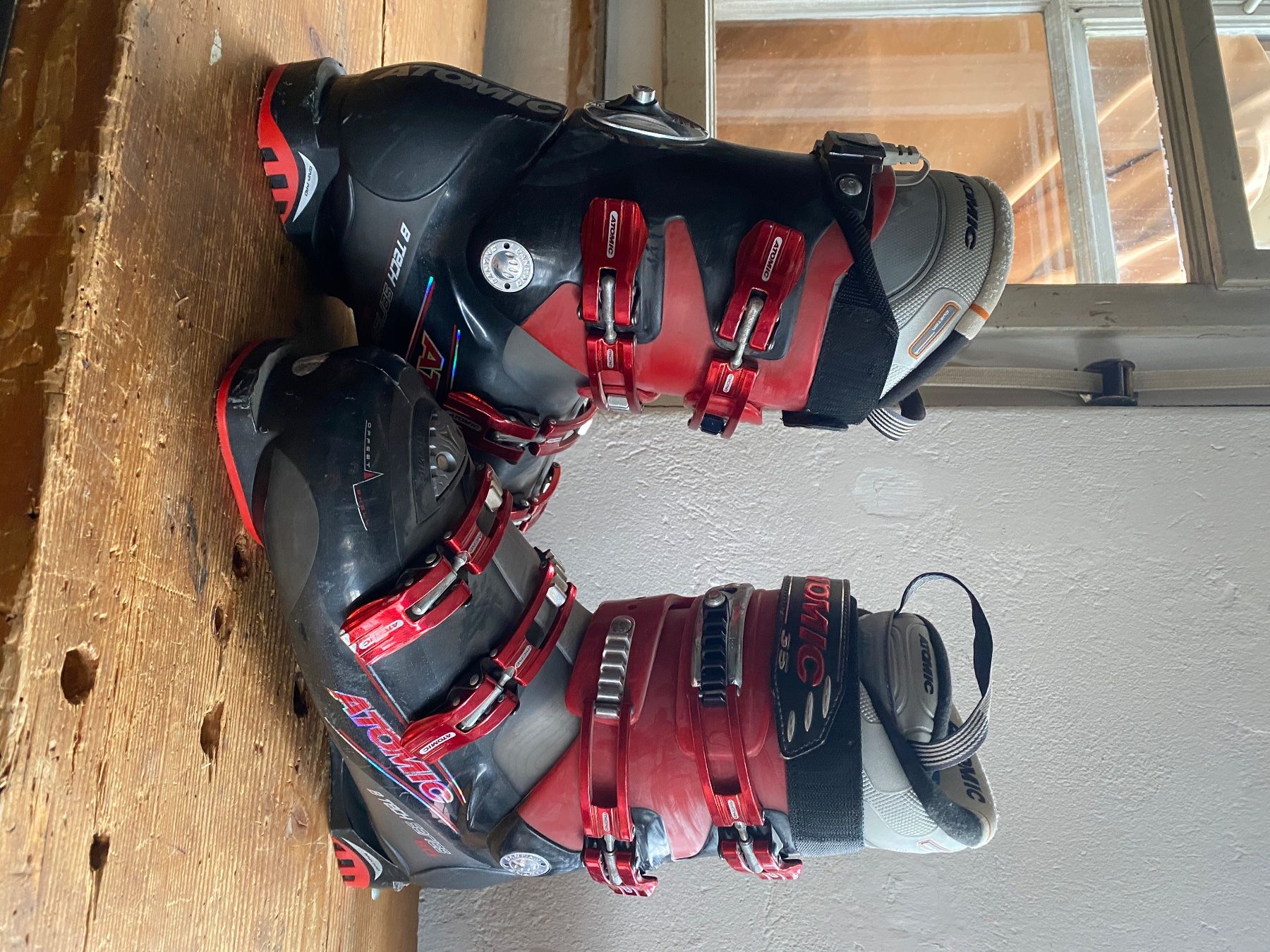 Atomic Scarpe da uomo: Atomic Skischuhe – Usato da Grafenried venduto da 3322 4