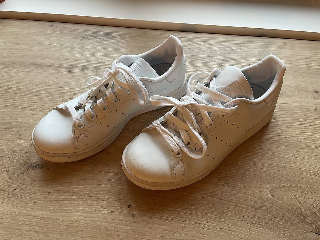 Chaussures femmes: Adidas Stan Smith weiss 36.5 – D'occasion à Zürich par bei_7cvn