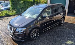 VW Touran Highline (7 Plätze, DSG)