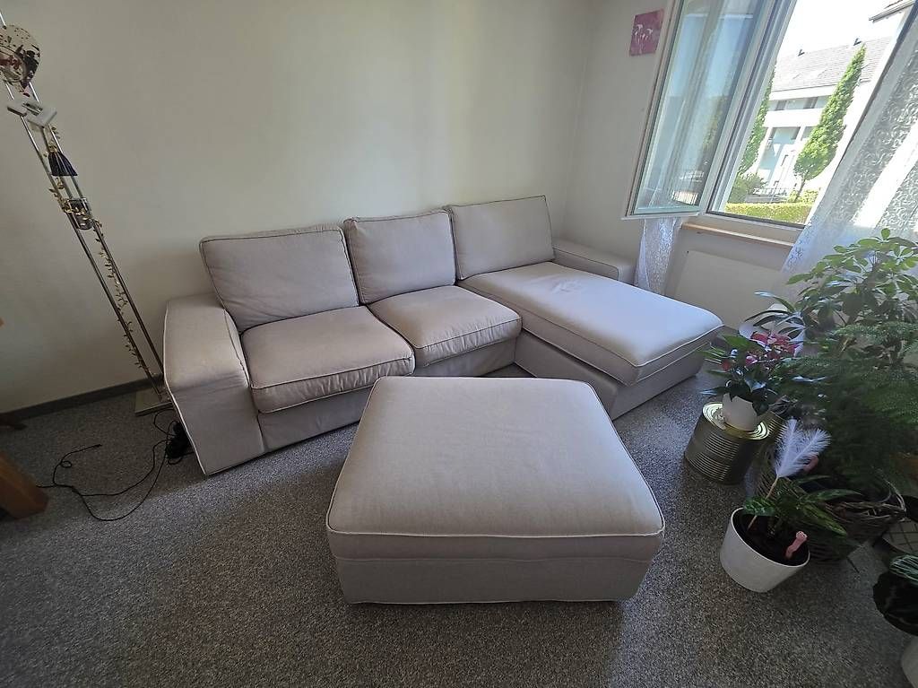Ikea Divani: IKEA KIVIK Sofa mit Récamiere + Hocker  GRATIS – Usato da Wil SG venduto da ava80 1