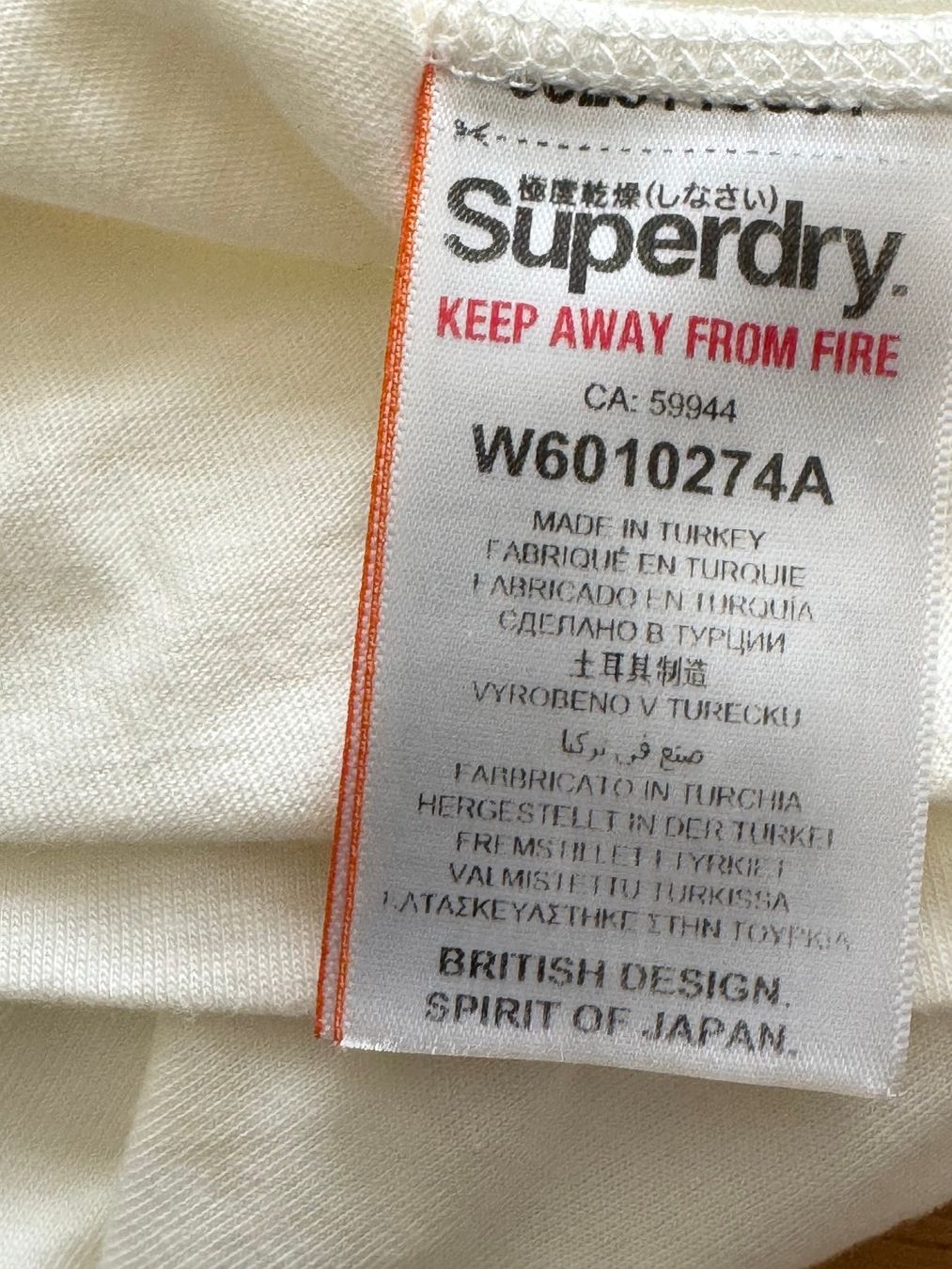Superdry T-shirt: Superdry Damen-Shirt Grösse 38 – Usato da Frauenkappelen venduto da HDPerle 9