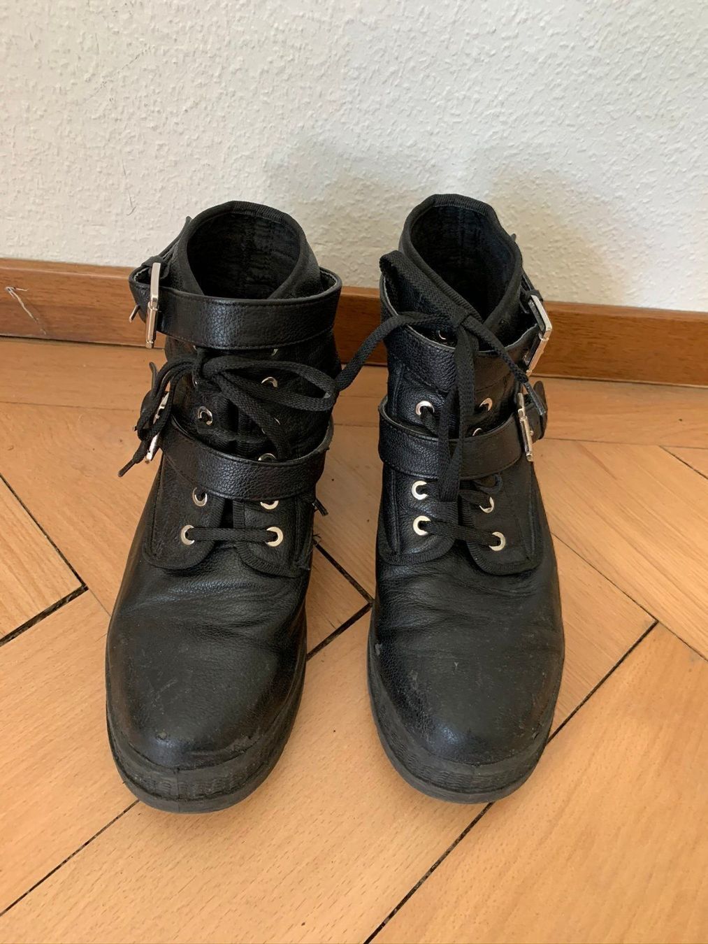 Scarpe da donna: Leder Booties Stiefelette schwarz - 40 – Usato da Zürich venduto da Diazaio 4