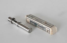 Leica "DIREKT" Selbstauslöser von 1932 mit seltener OVP