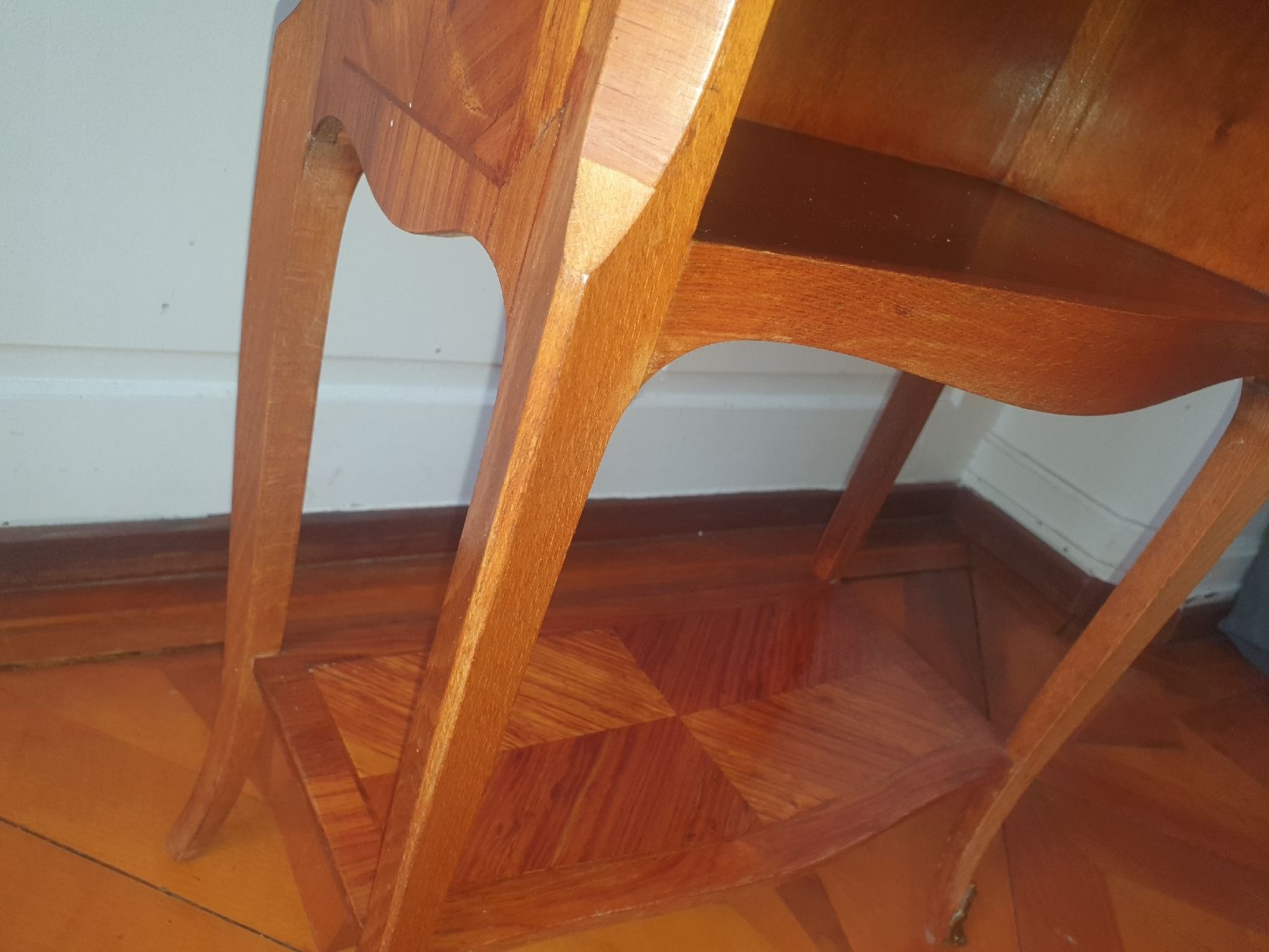 Console: Schöne Konsole – Usato da Flawil venduto da Naphtali 4
