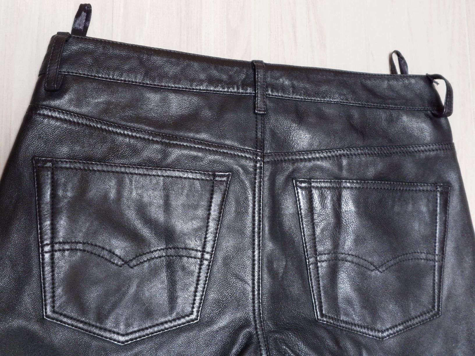 Pantaloni: Neue Lederhose Marke "Gipsy" – Nuovo e nell'imballaggio originale da Romanshorn venduto da rom_7xz5 7