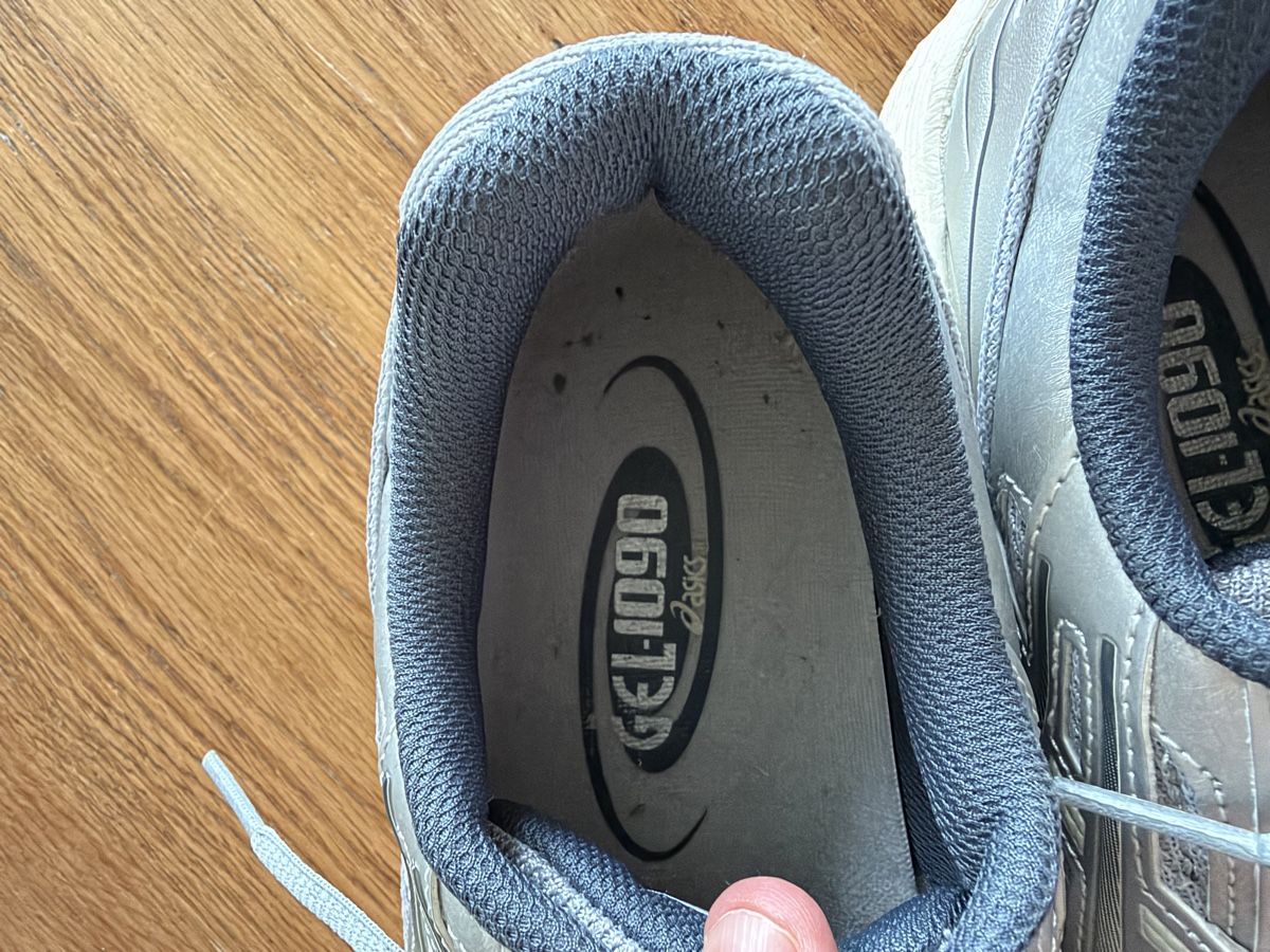 Asics Herrenschuhe: Asics 1090 – Gebraucht aus Zürich von Sam_sepi03 2