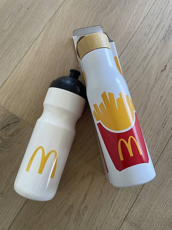 Borracce & Thermos: Neue Wasserflaschen McDonalds  – Usato da St. Gallen venduto da mpo_5dlc