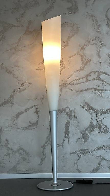 Lampade: Stehleuchte – Usato da Meikirch venduto da tes_y6sc 1