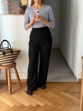 Edited EU36 Black Trousers with texture 