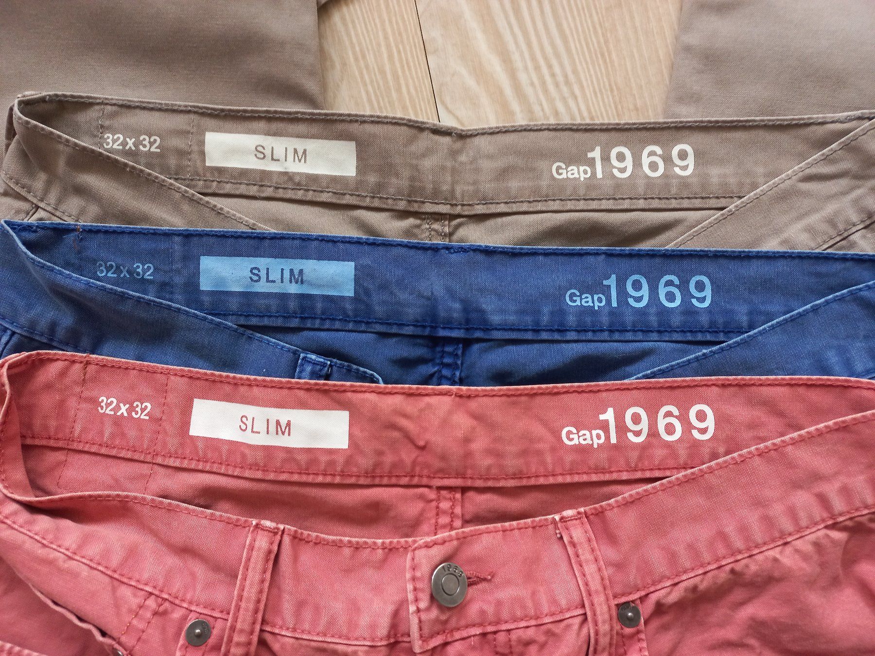 Gap Pantaloni: 3 pantalon GAP – Usato da Châtelaine venduto da ing_mb6r 1