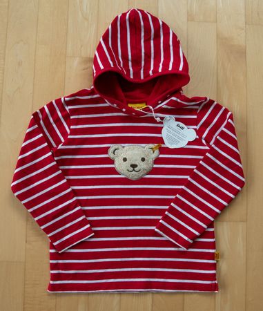 Hoodie von Steiff, Gr. 110 *NEU*