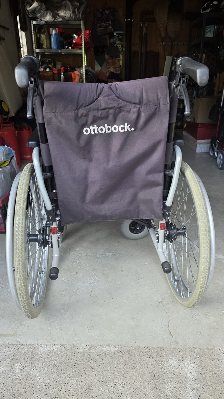 Sedie a rotelle: Ottobock Rollstuhl – Usato da Pfeffikon LU venduto da Spiderpig1991 3
