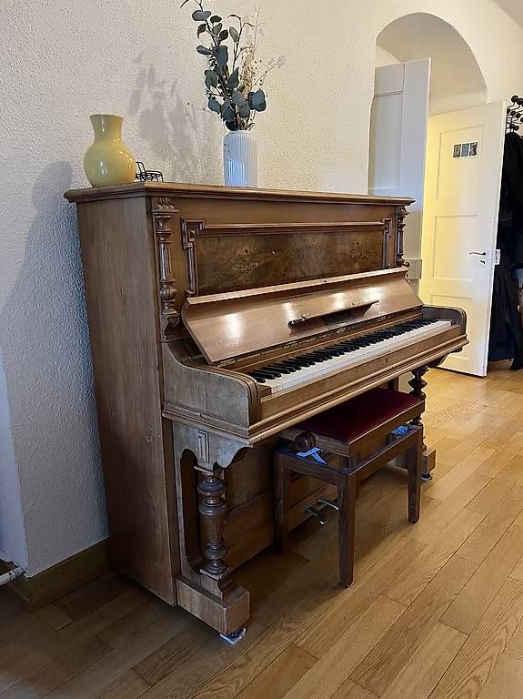 Musikinstrumente: Carl Gaissert Klavier - gratis – Gebraucht aus Chur von mur_b9gz