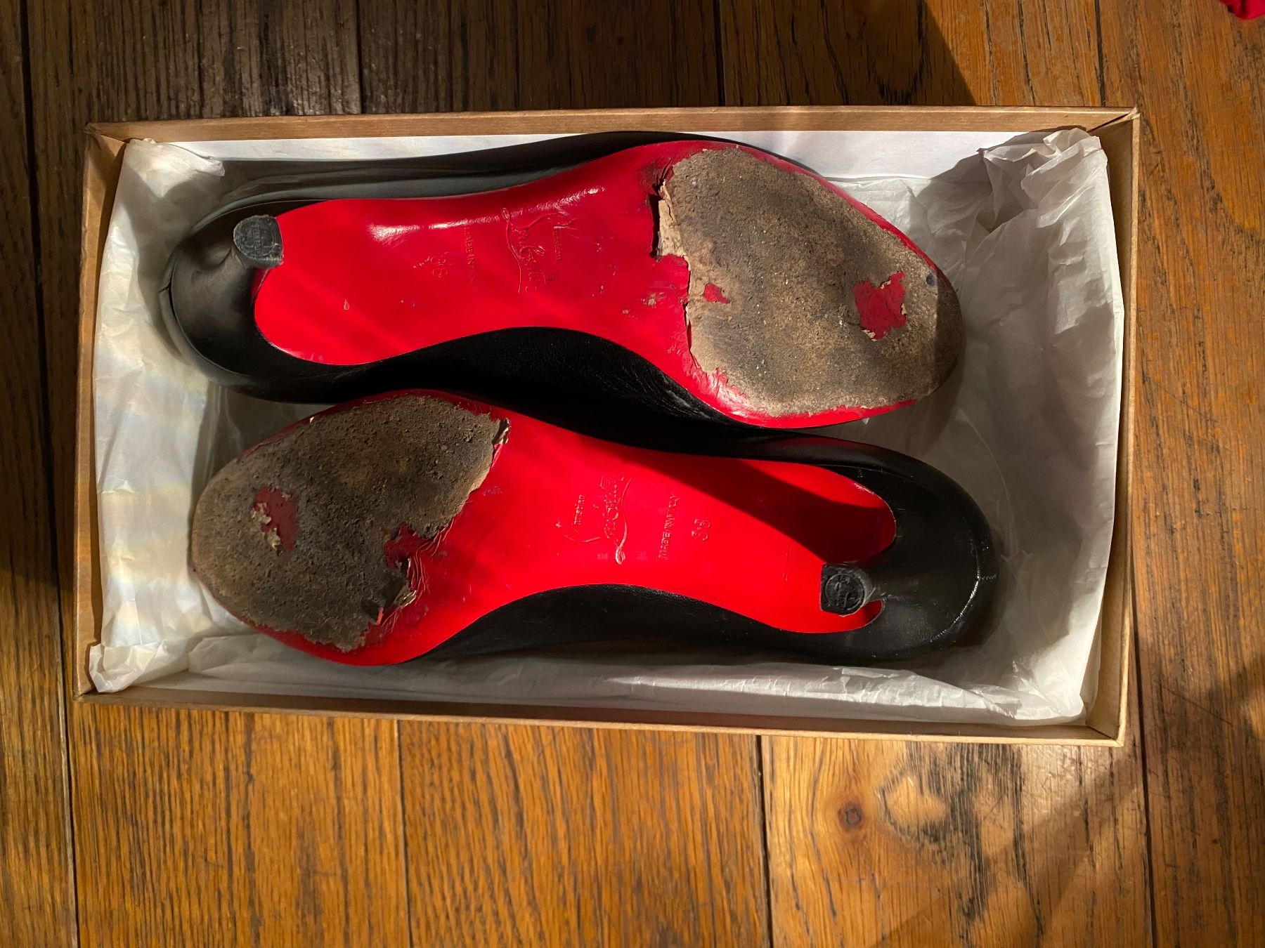 Christian Louboutin Scarpe da donna: Christian Louboutin simple pump 38 – Usato da Hermance venduto da joe_td6n 4