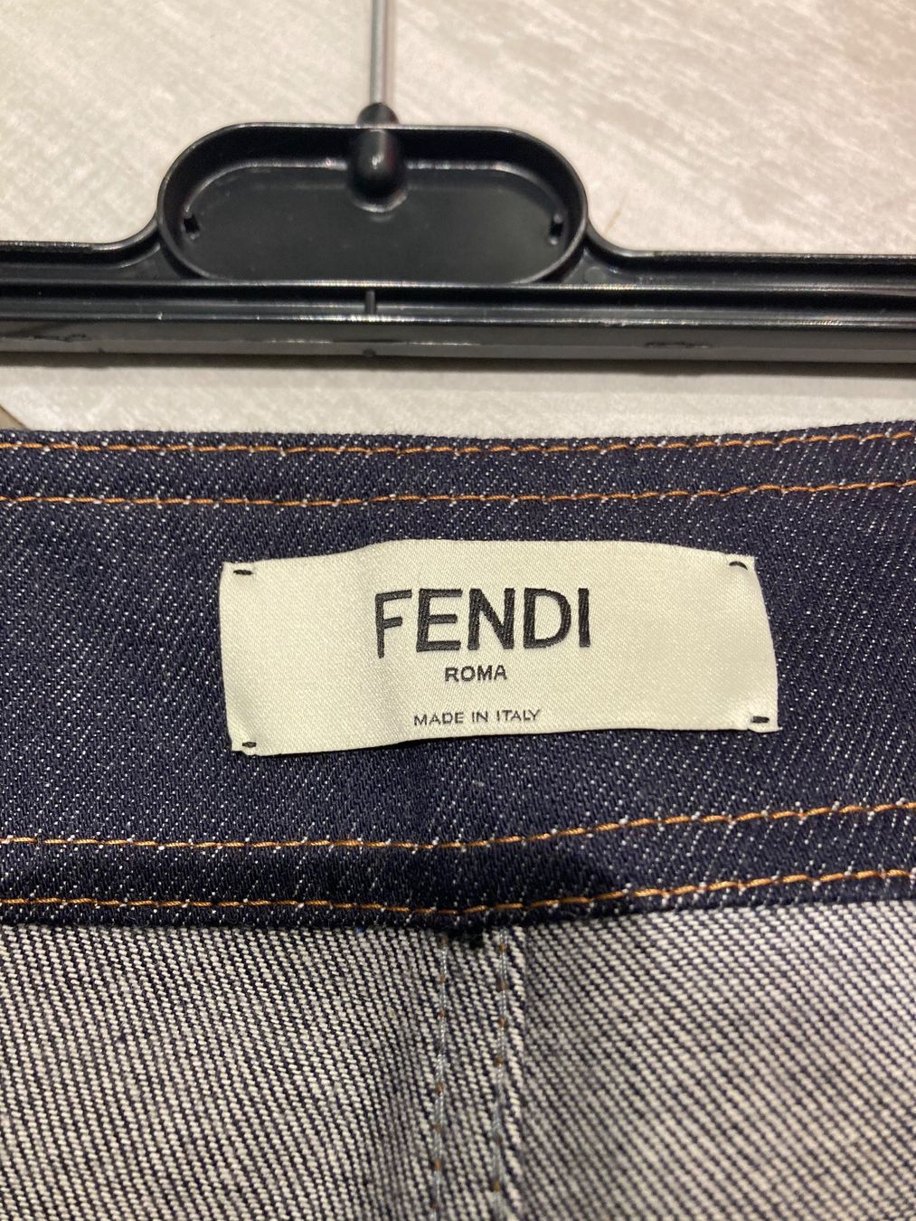 Fendi Jeans: Fendi jeans 46I-42CH – Nuovo e nell'imballaggio originale da Paradiso venduto da Kayakara 2