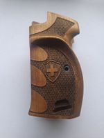 Nussbaum Griffschalen für die Sig P210 mit Daumenauflage 