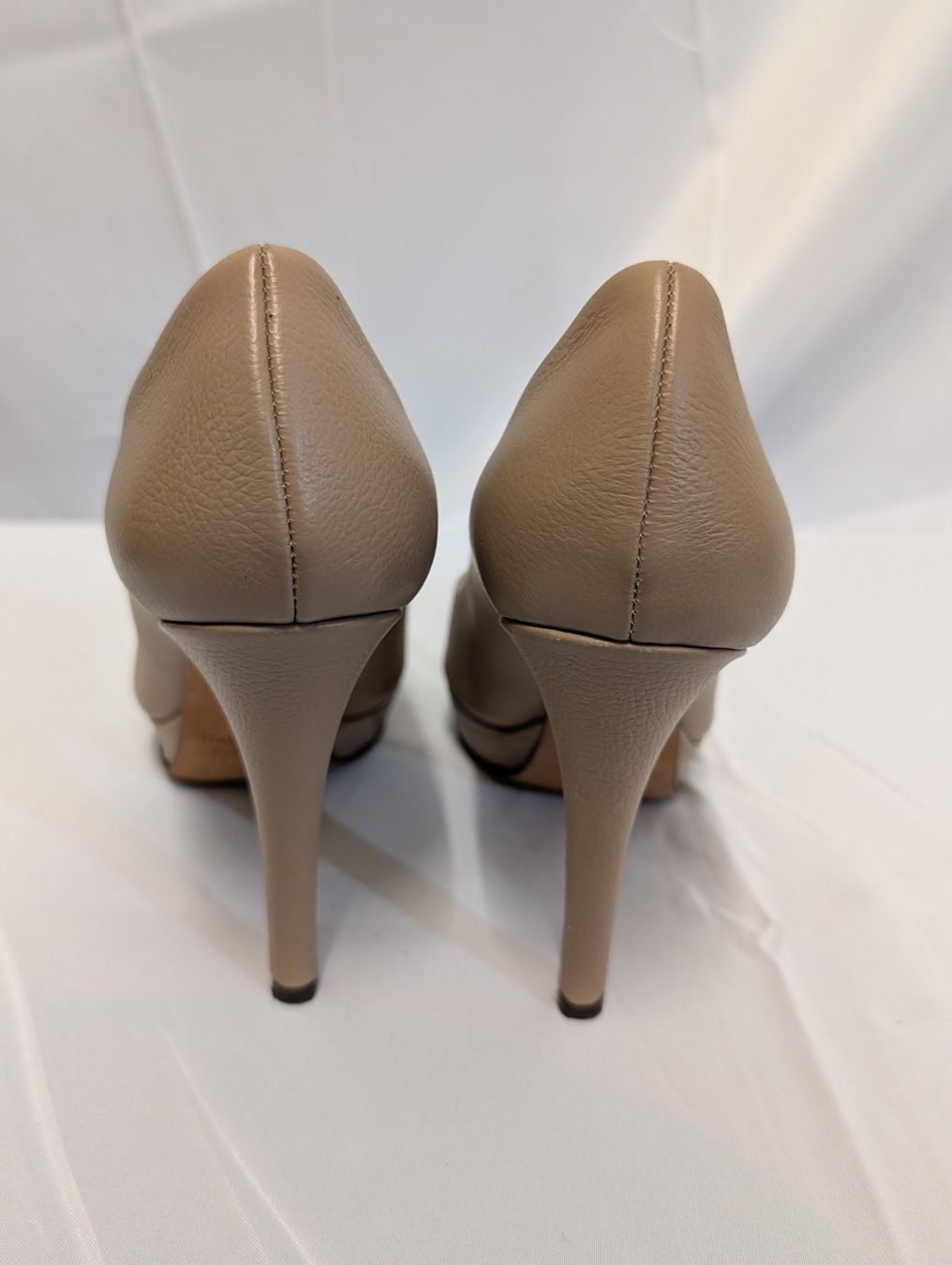 Navyboot Scarpe da donna: Navyboot Leder Pumps Beige Gr. 37 High Heels – Usato da Wiezikon b.Sirnach venduto da CaRo_Second 5