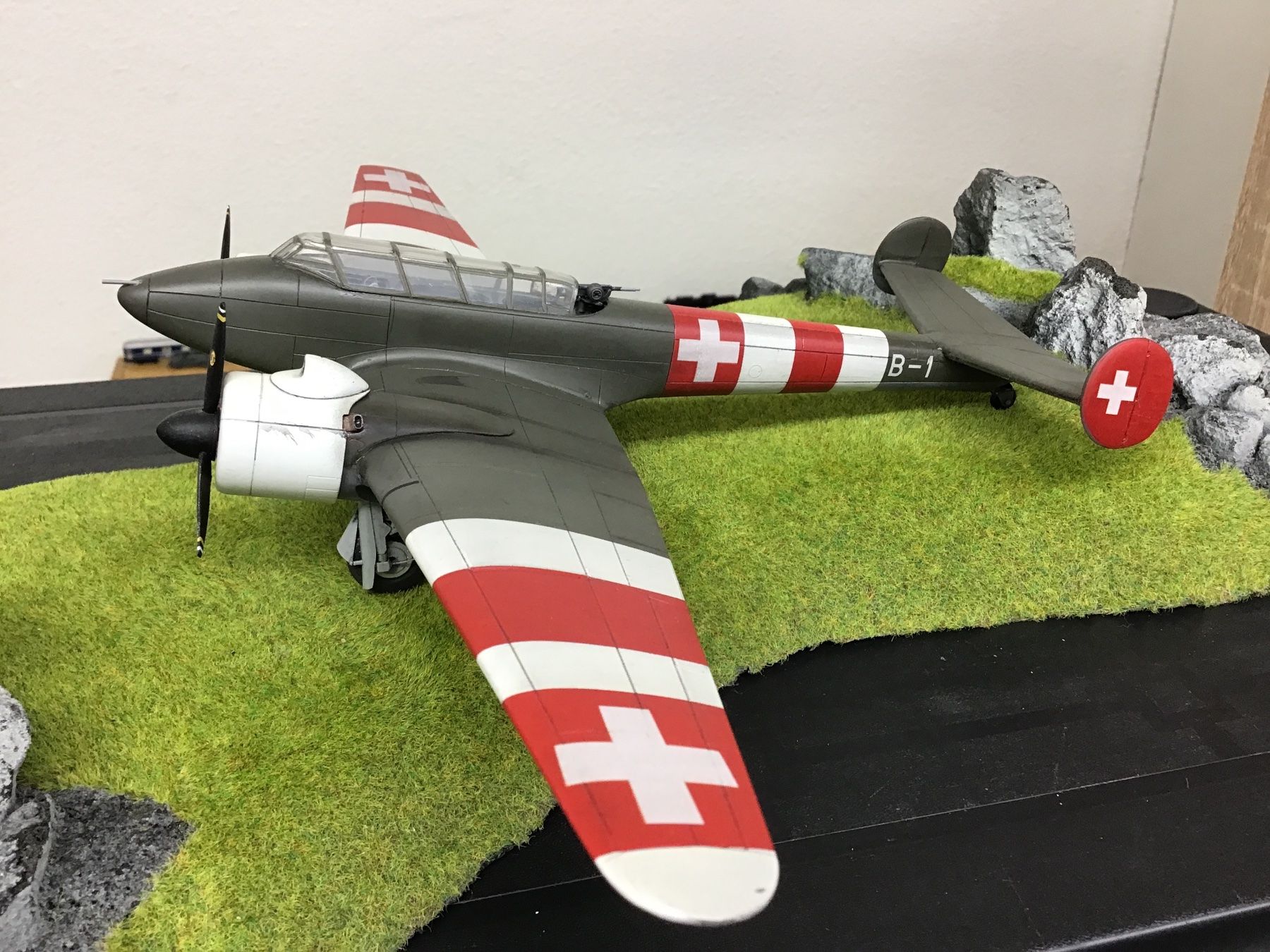 Schweizer Armee Kit di modellismo & Modellini statici: Schweizer Flugzeugmodell Potez 1:48 – Nuovo (secondo la descrizione) da Männedorf venduto da Modell-Spezialisten
