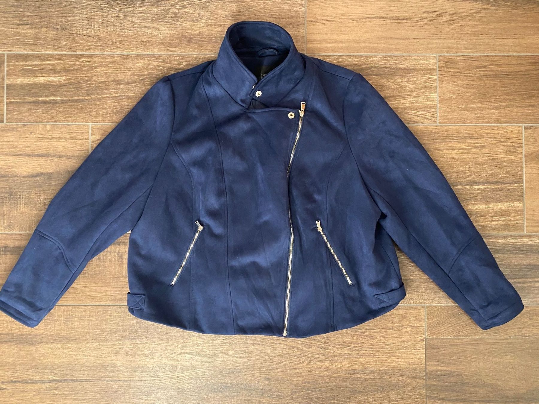 Jacken: Capsule Jacke in Wildleder-Optik blau Gr. 52 – Gebraucht aus Pratteln von a23_j2gs 1