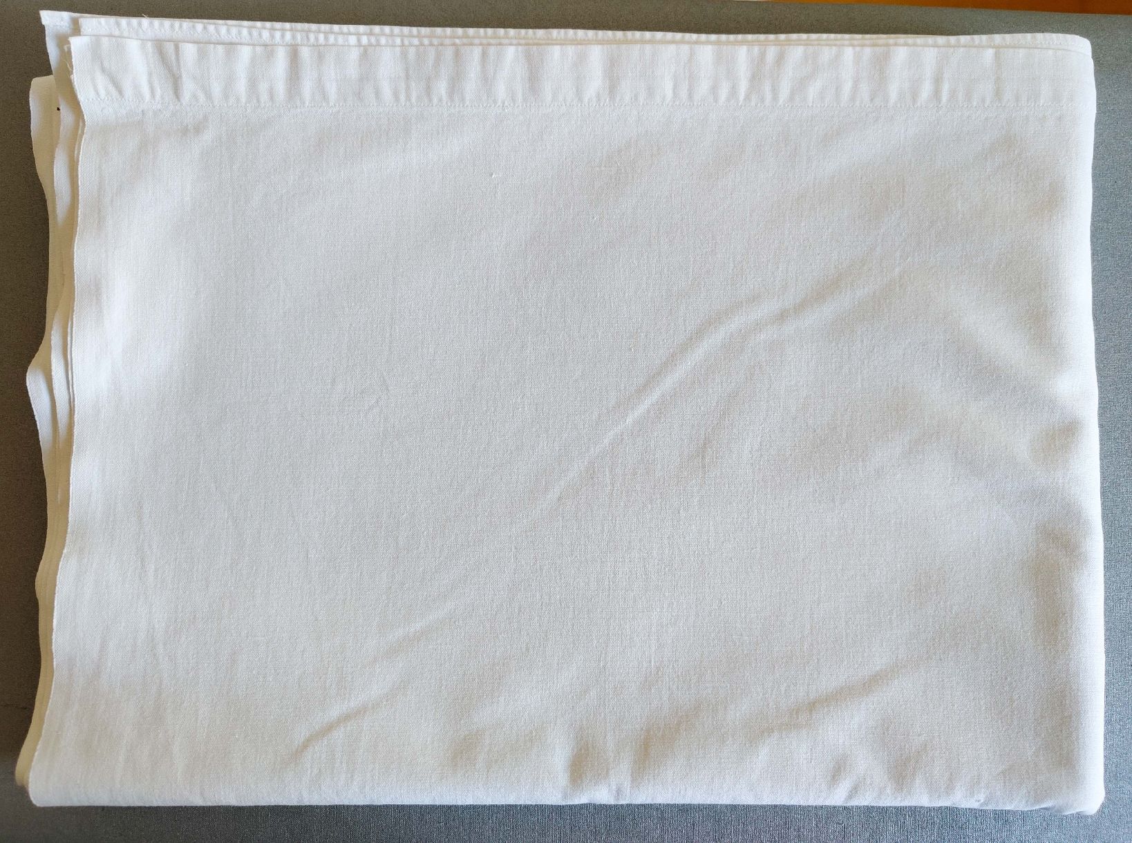 Biancheria da letto: Leintuch, weiss – Usato da Basel venduto da Sweet-Yarns01
